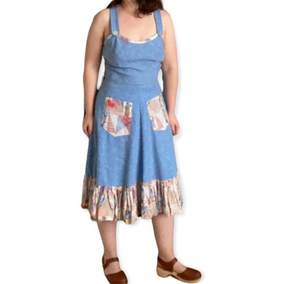 THE HOLLIE: Vintage 1970s Hollie Hobbie Chambray Apron Sundress - Picture 8 of 12